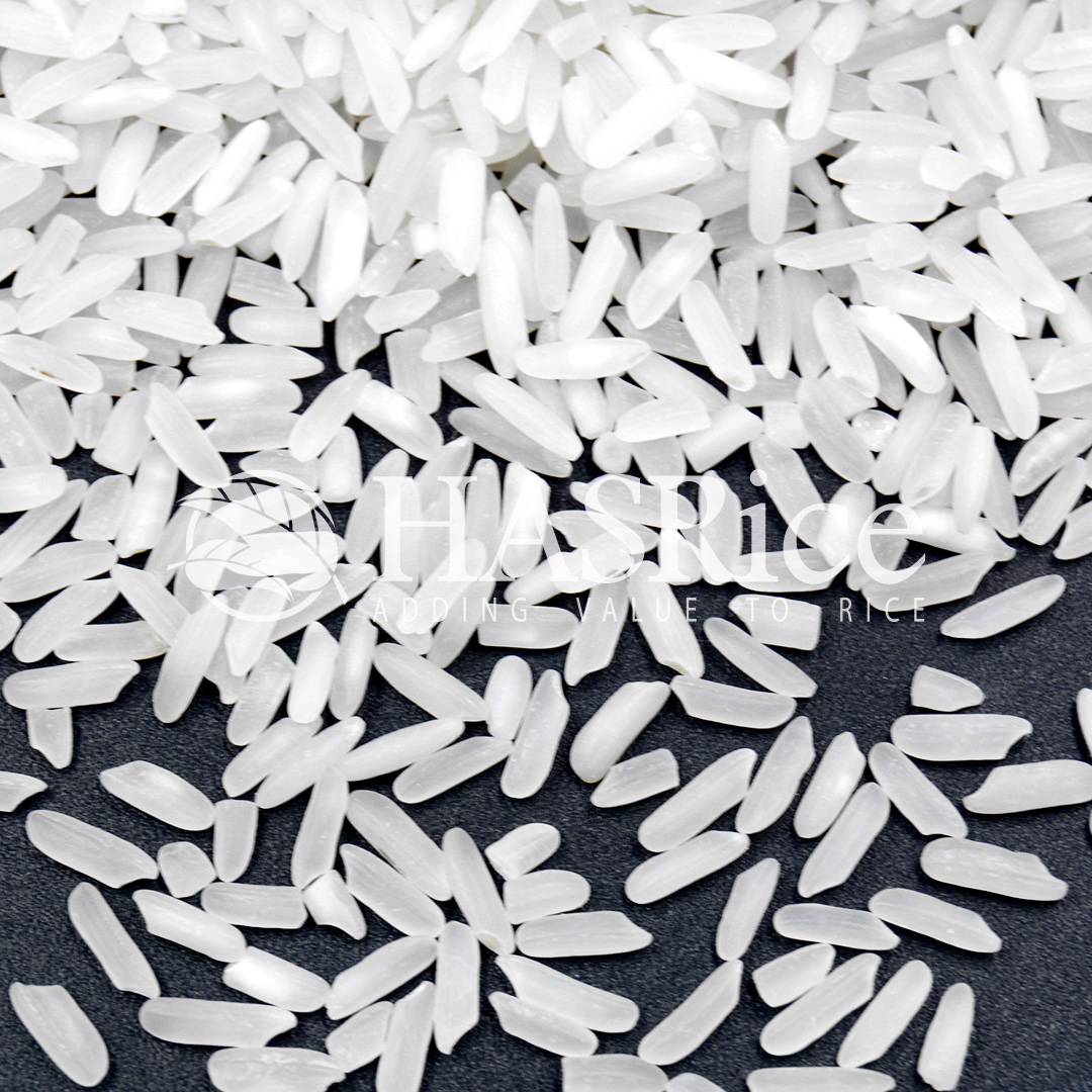 IRRI-6 15% broken white rice grain (close-up 6 of 6)