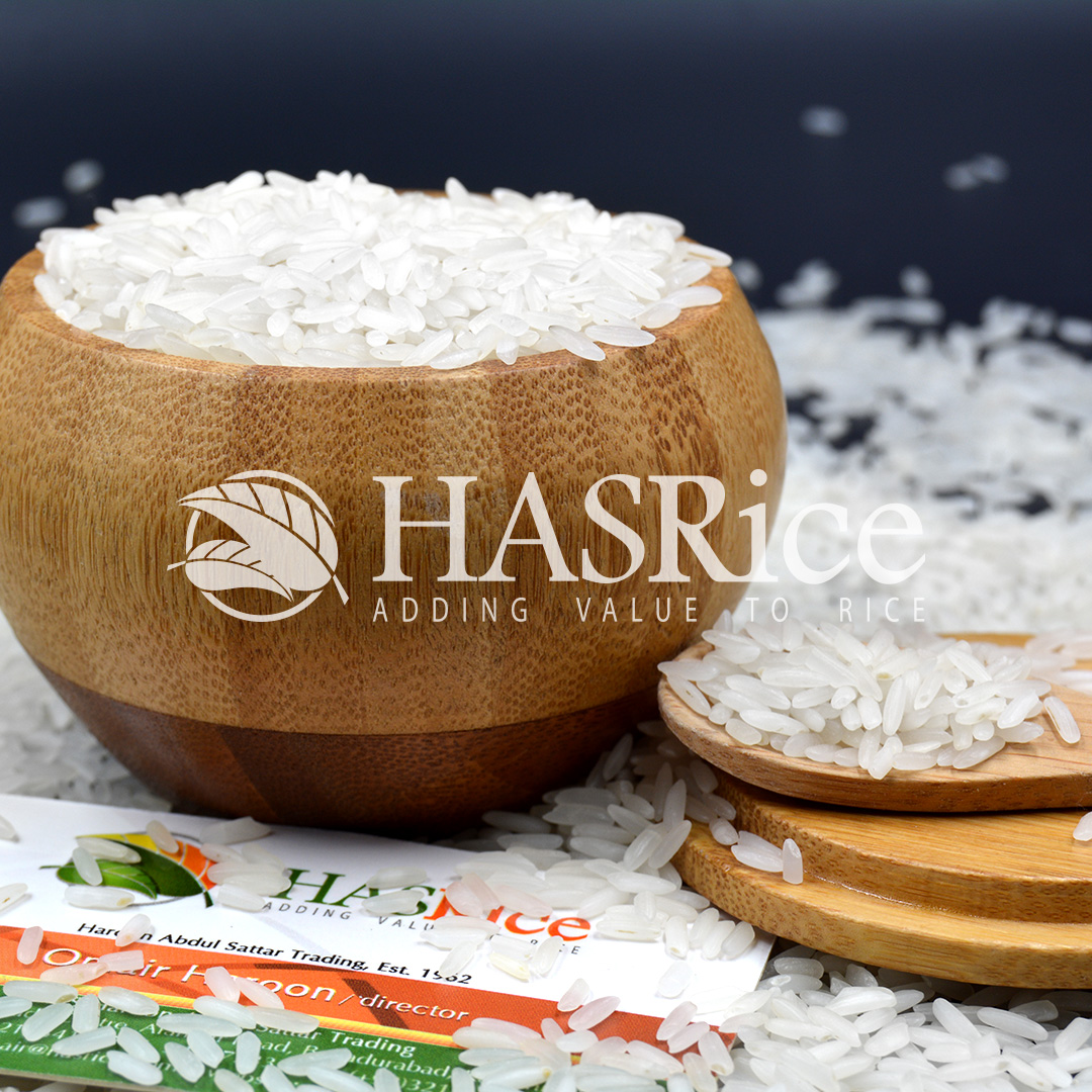 IRRI-6 5% broken white rice grain (close-up 3 of 6)