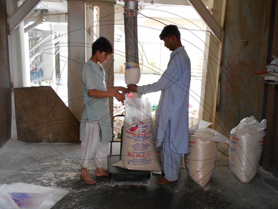 IRRI-6 5% broken rice shipment, photo 1